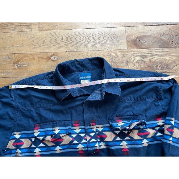 VTG Wrangler Western Shirt Men 2XL Blue Aztec Pearl Snap Rodeo Cowboy Southwest - Picture 8 of 10